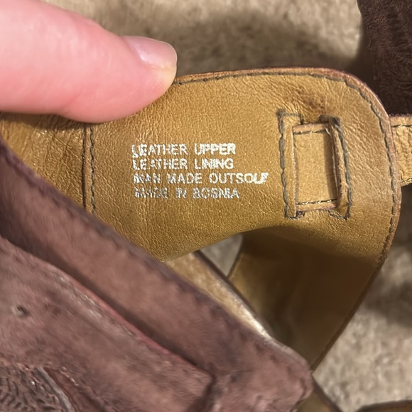 Miz Mooz pale grape wedge sandals. - Picture 6 of 7